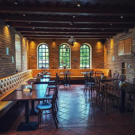 Hotel Cabernet Villánykövesd